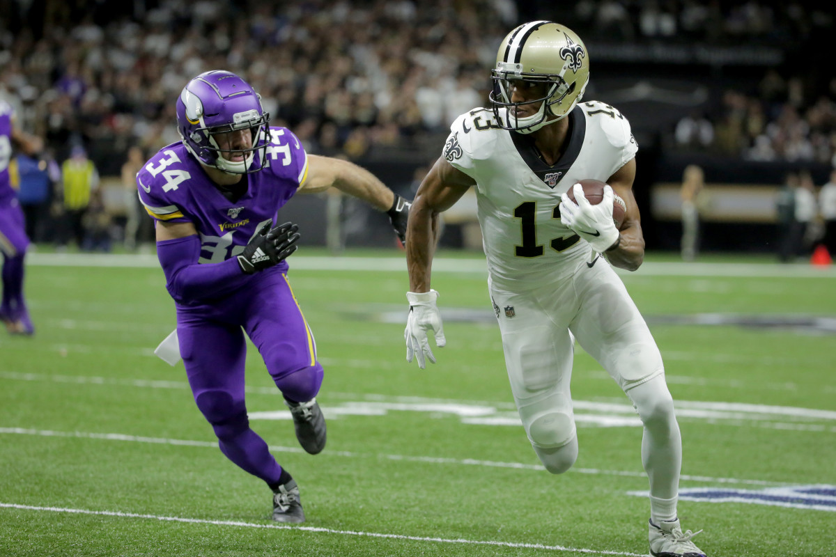 Michael Thomas sprints past defender